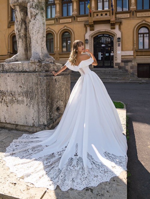 https://elisebride.ro/images/stories/virtuemart/product/4 Melony       (3).jpg
